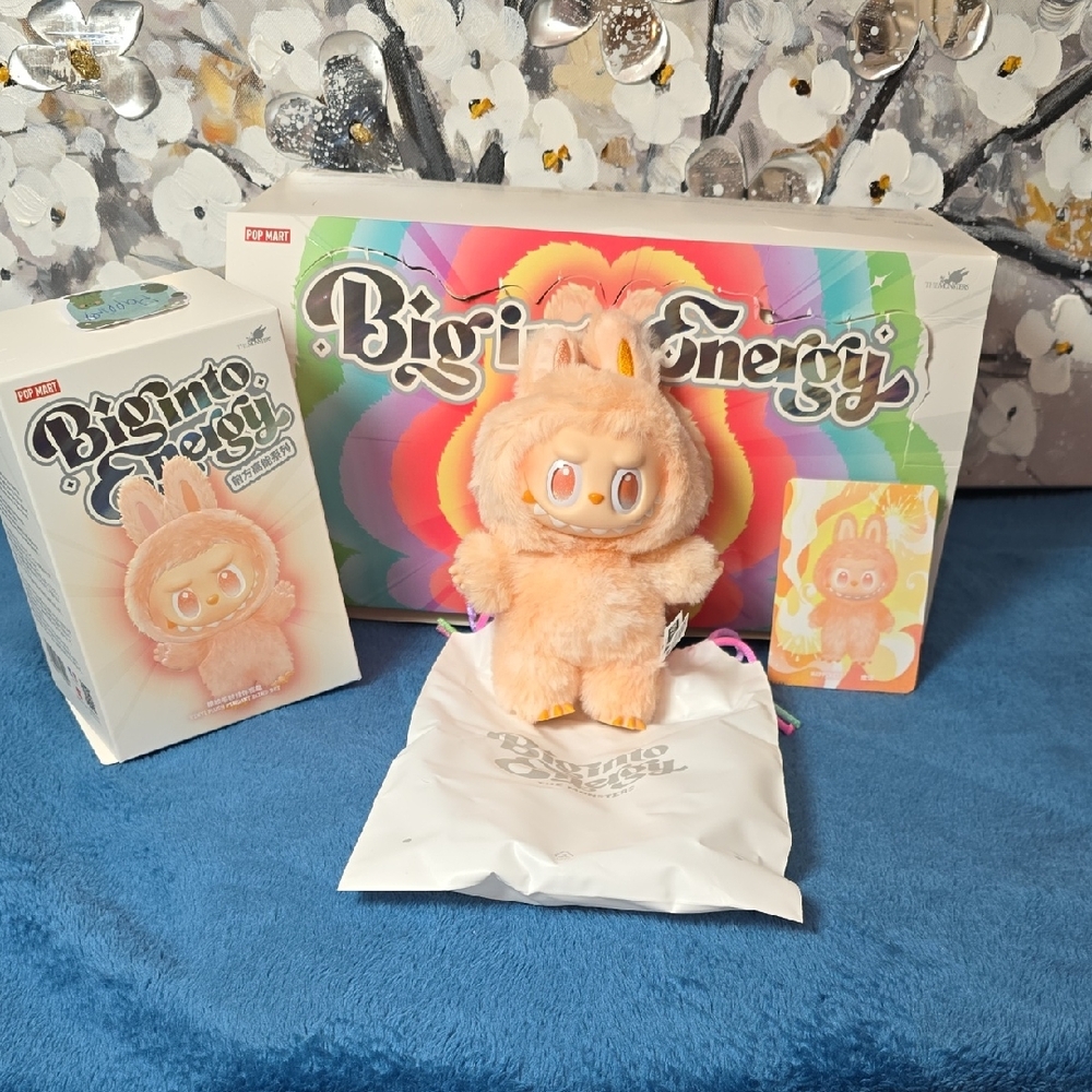 Labubu Happiness. NWT Popmart